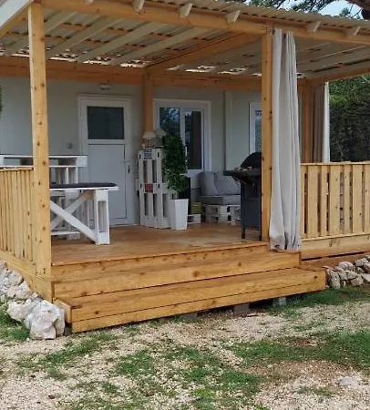 Holiday park Green Razanac